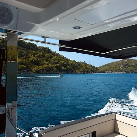Luxury Yacht *